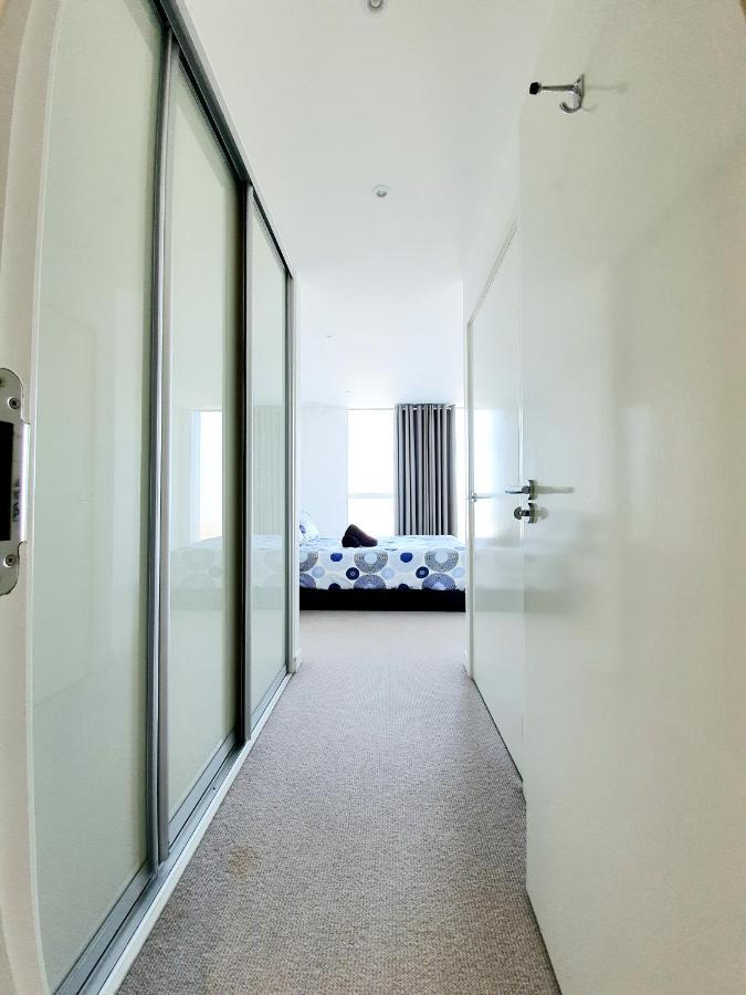 Ultra Modern Room Londra Esterno foto